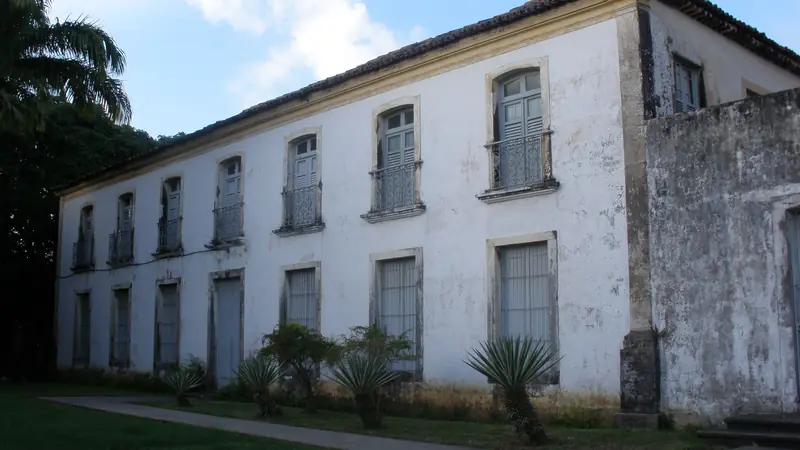 Demeures et églises coloniales